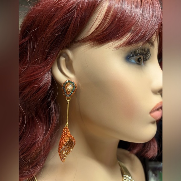 Lavish NWT Rust & Gold Tone Hand Crocheted Beaded Drop Post Earrings (J055) - Picture 8 of 9